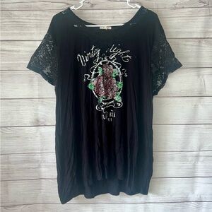 Maurices Black Graphic Short Sleeve Lace Tee